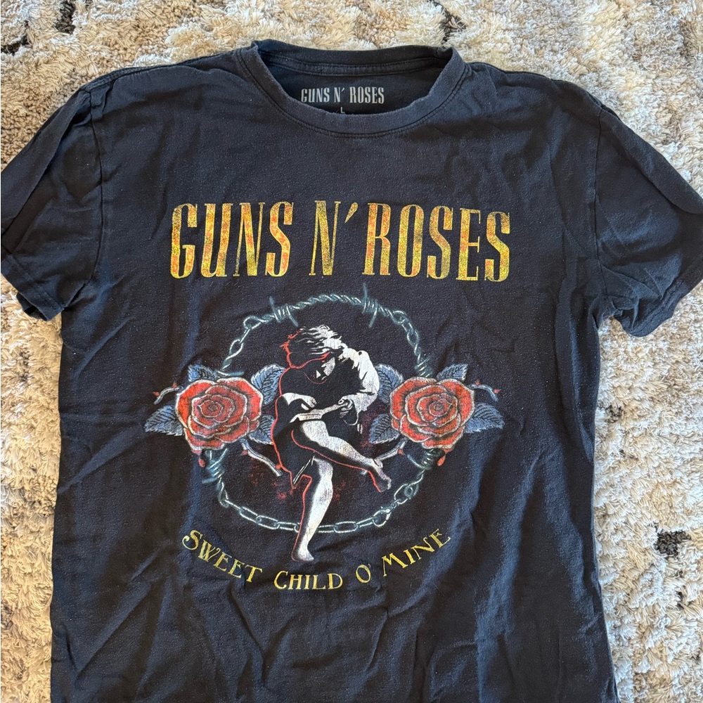 Women’s t shirt